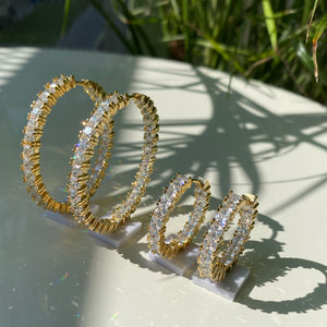 Kira Hoops