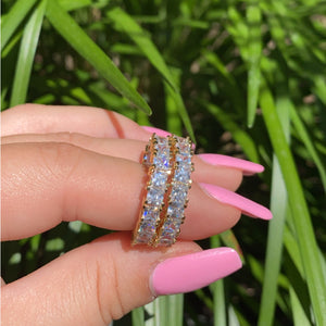 Kira Hoops