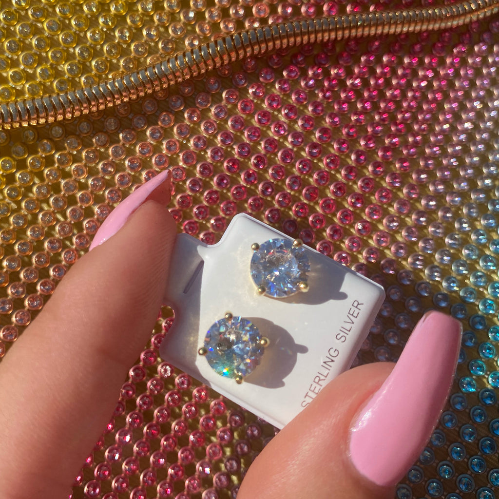 Kira Stud